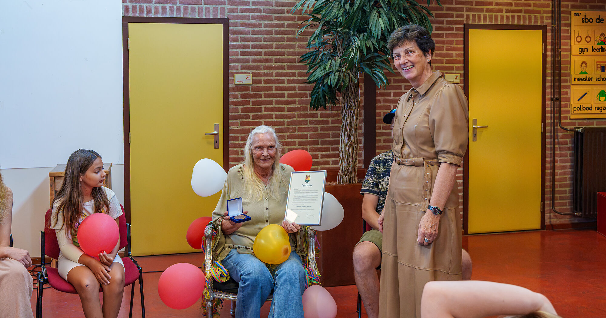 Nissewaardpenning voor Hanneke Keetelaar