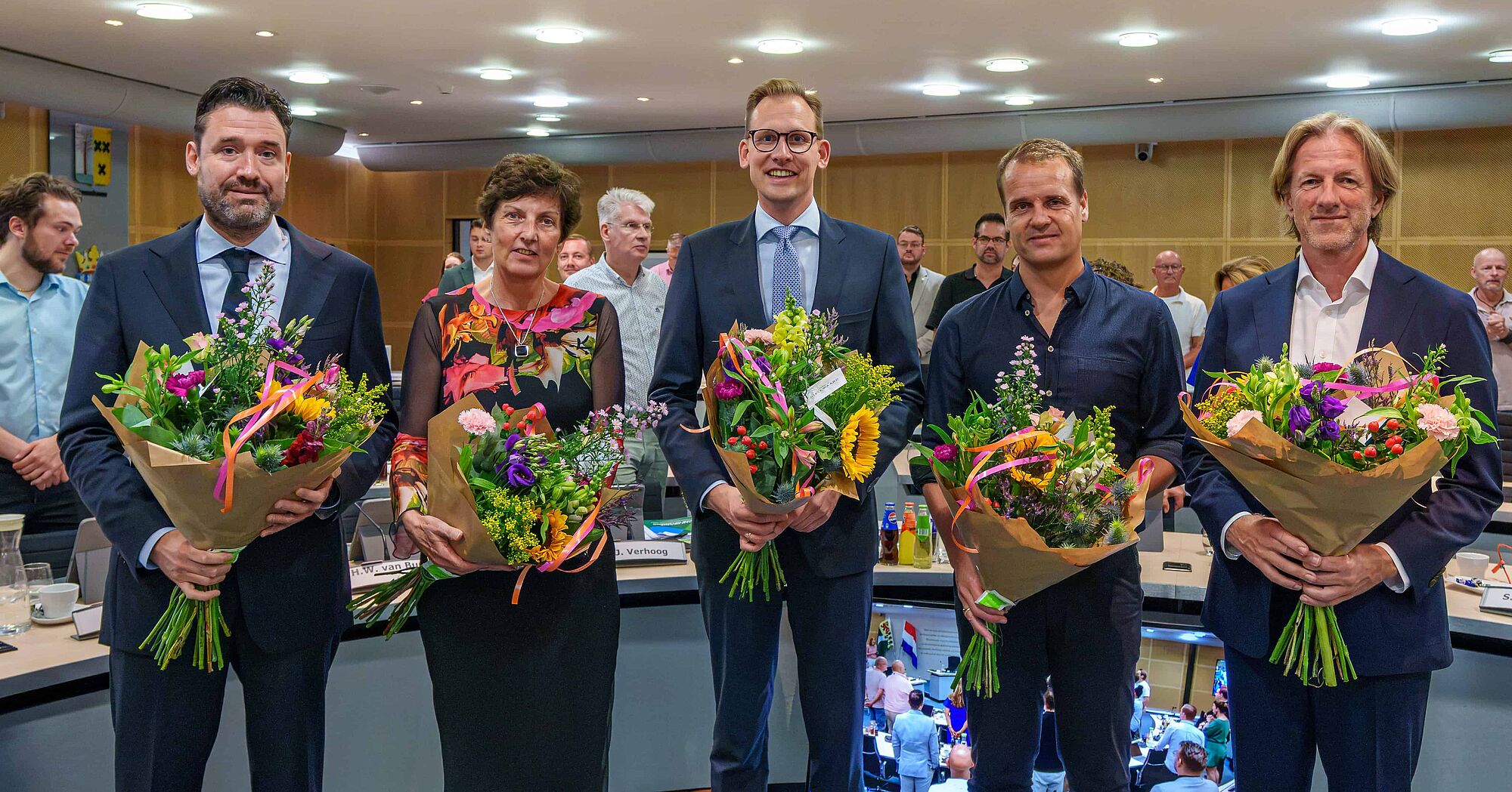 Raad benoemt wethouders: nieuw college Nissewaard officieel van start